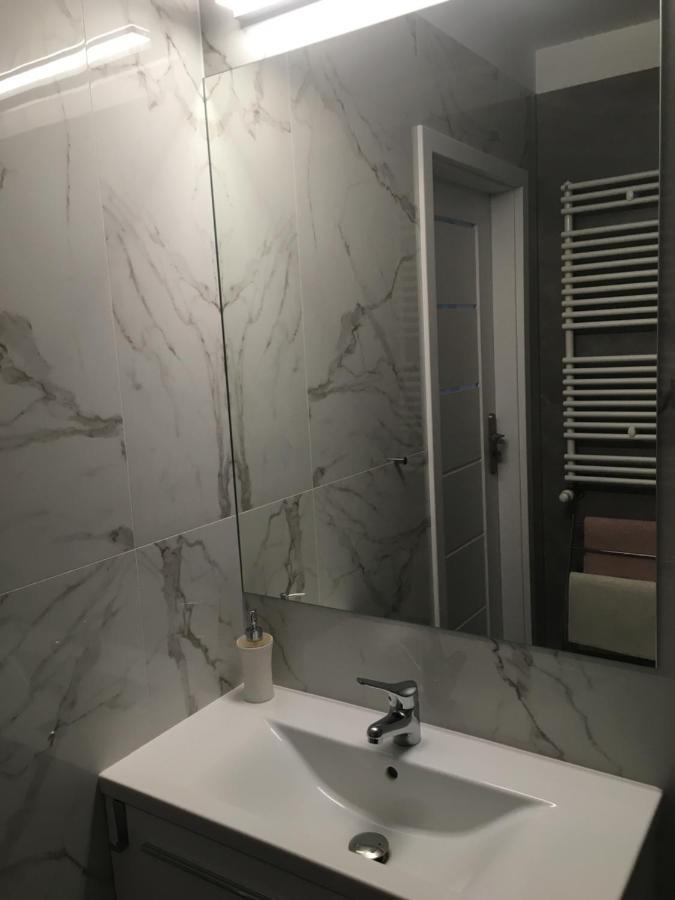 Apartament Przy Obserwatorium&Singielnia ออลชติน ภายนอก รูปภาพ
